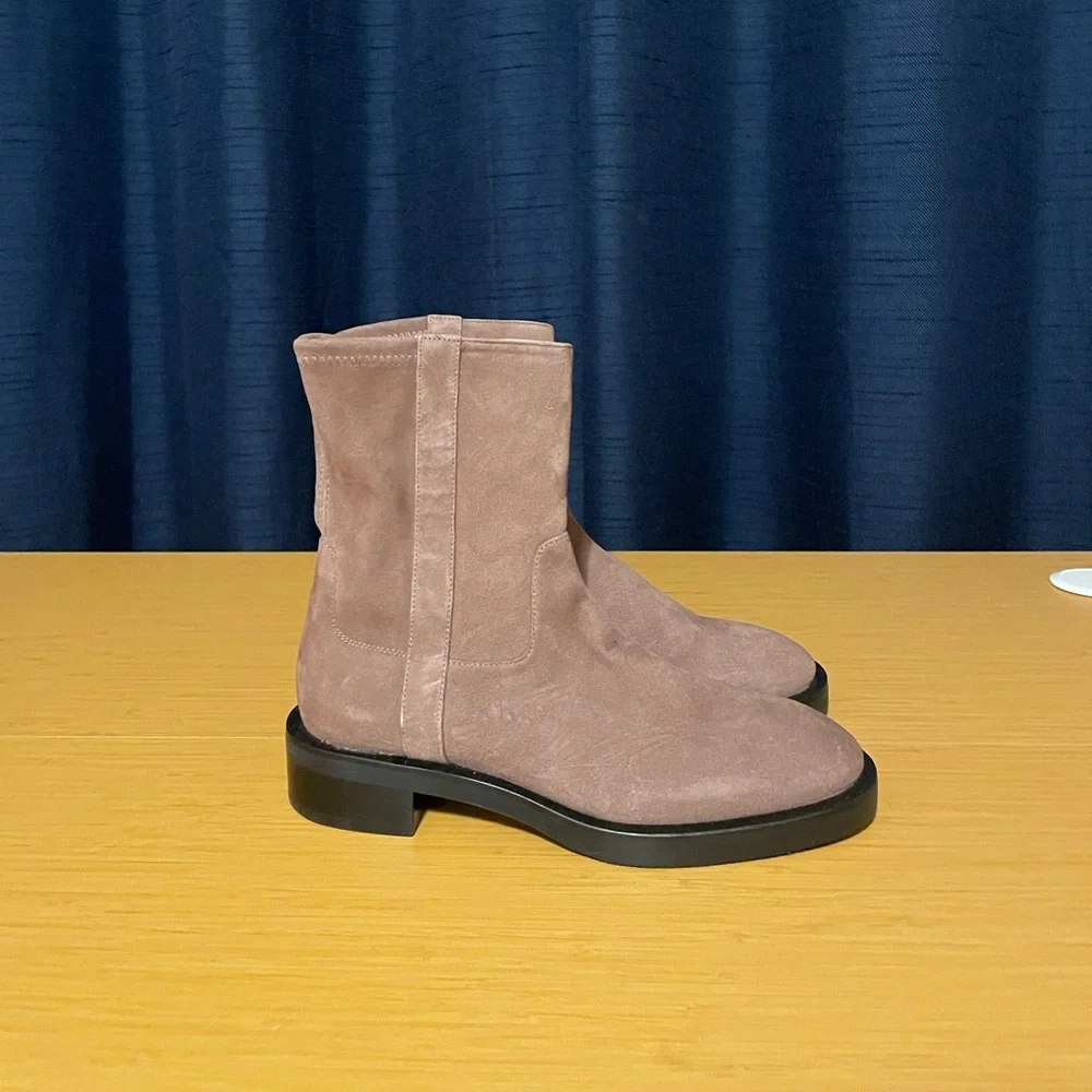 Stuart Weitzman Women's Brown Sadie Bootie